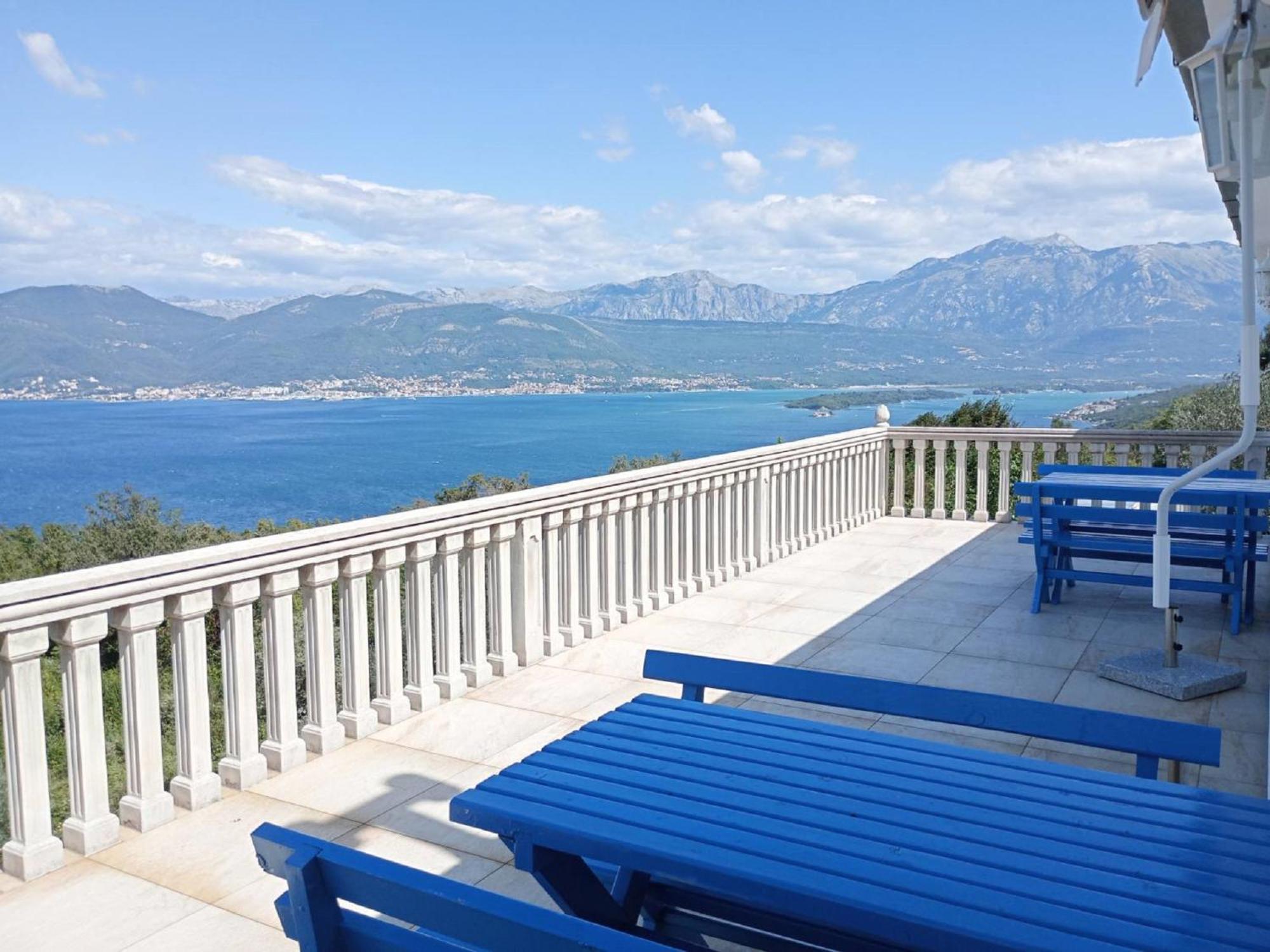 Apartments Vidikovac Tivat Kültér fotó