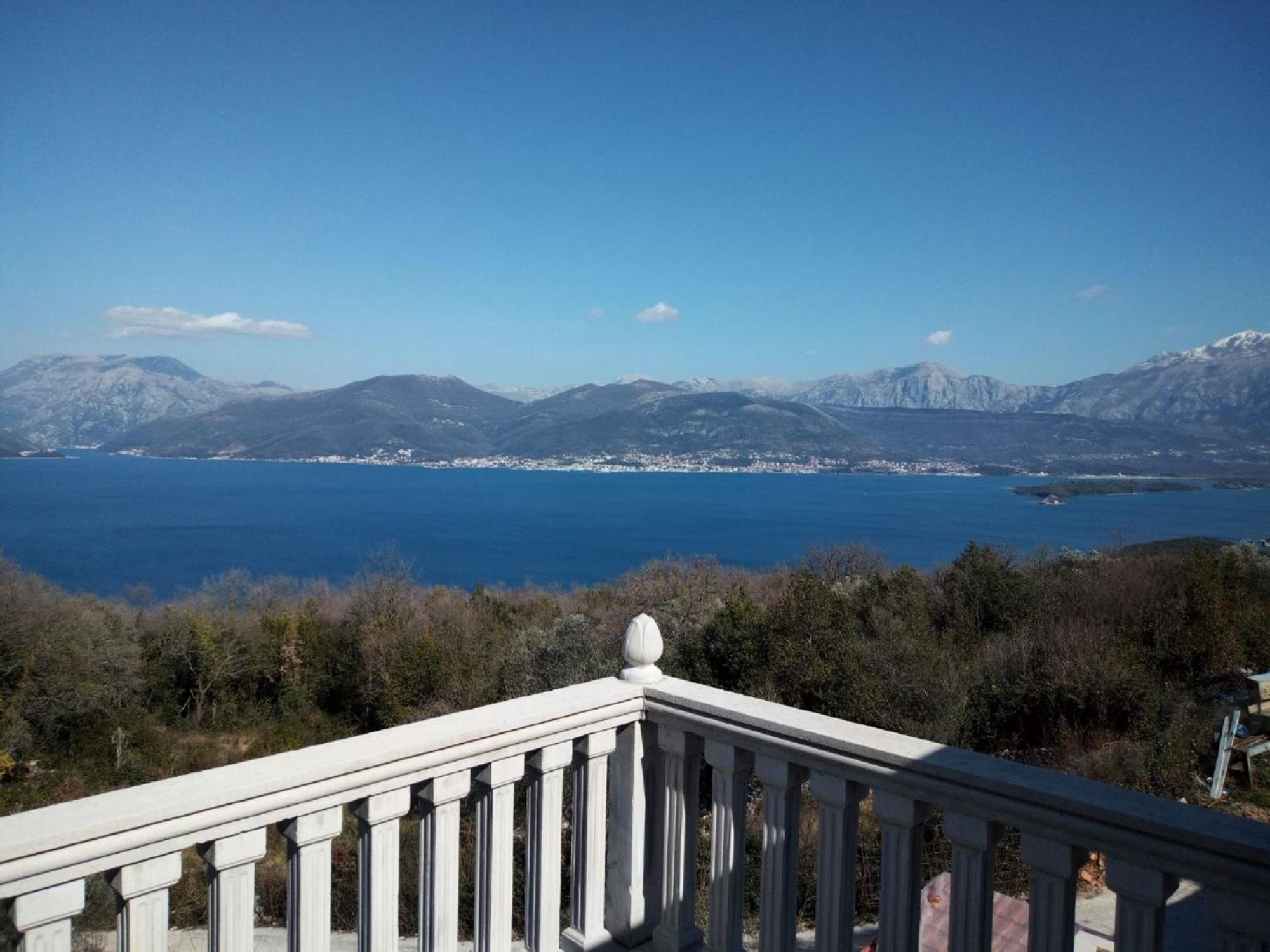 Apartments Vidikovac Tivat Kültér fotó