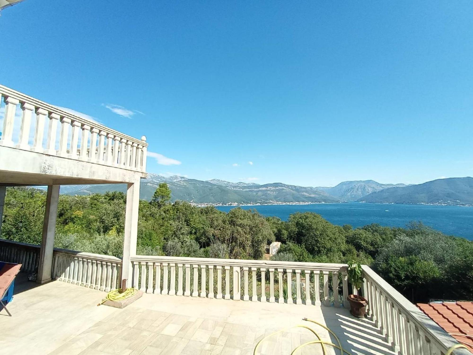 Apartments Vidikovac Tivat Kültér fotó