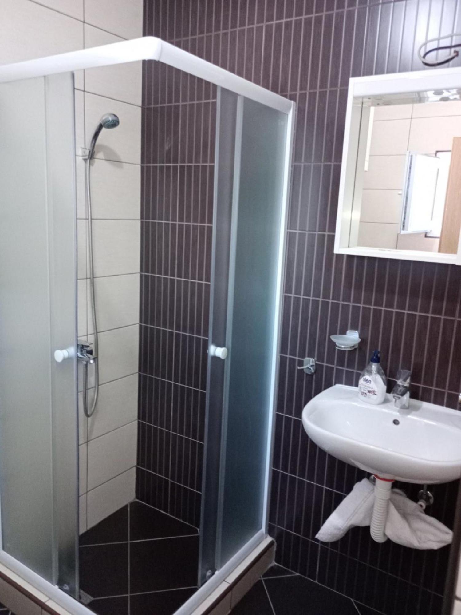 Apartments Vidikovac Tivat Kültér fotó